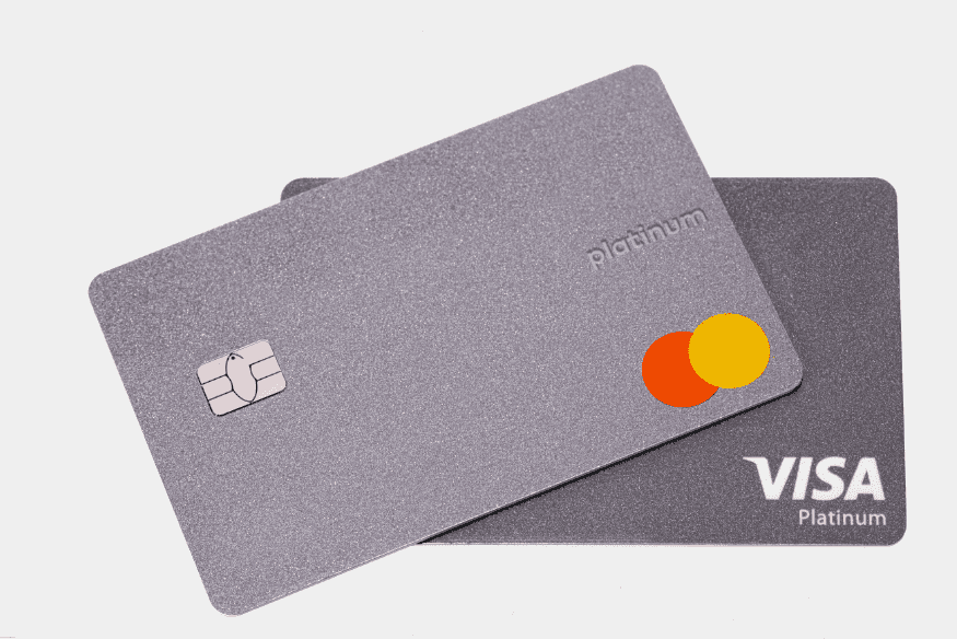 Tarjetas platinum Visa y Mastercard con diseño metálico.