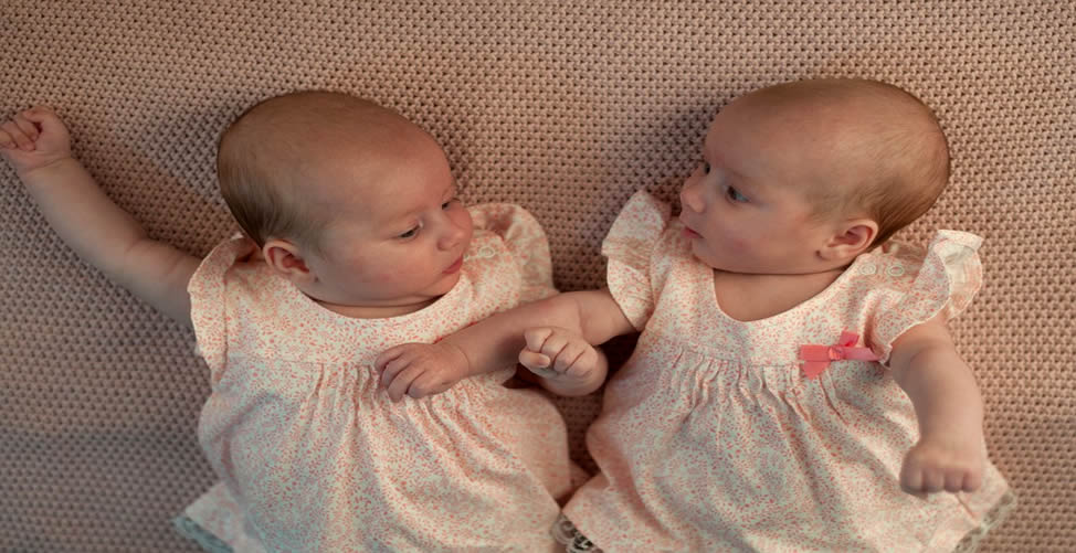 Sonhar Com Bebê Gêmeos