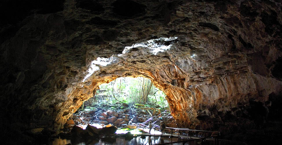 Sonhar Com Caverna Iluminada