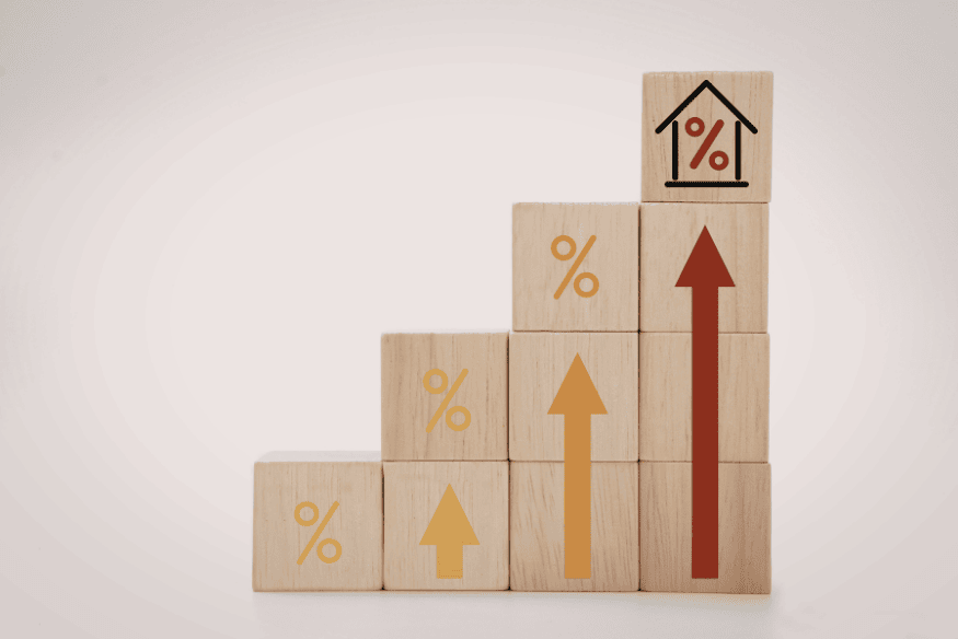 Crecimiento de la tasa de ahorro representado por porcentajes y aumento del patrimonio financiero